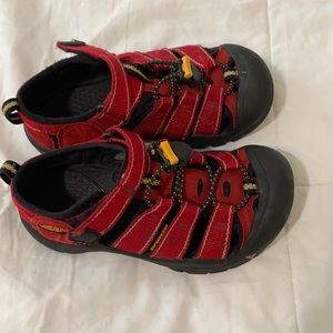 COPY - Keens Size 13